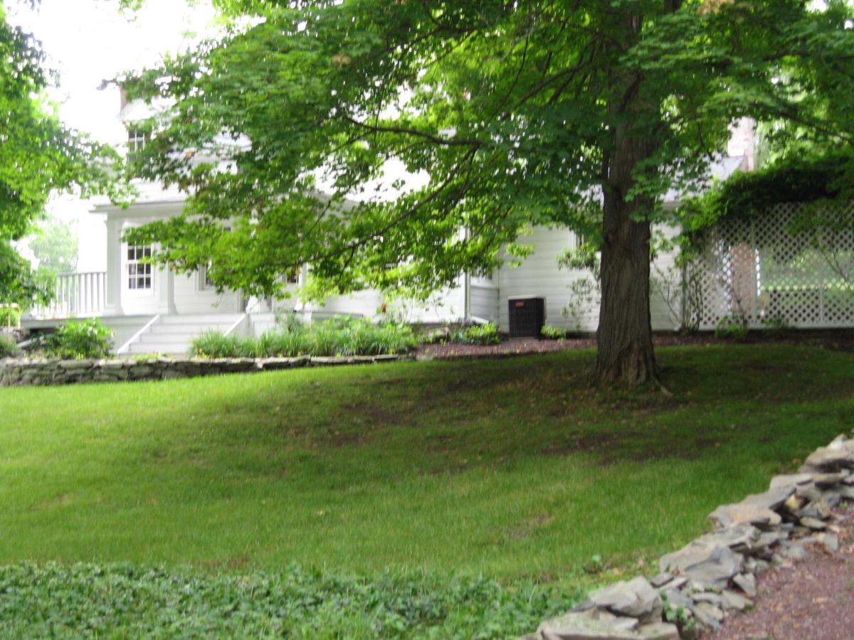Bed and Breakfast Private Setting On Country Farm Near Rhinebeck Clinton Corners Экстерьер фото